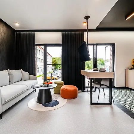 Apartamenty White Glove Parkya Harmonia * Ольштын
