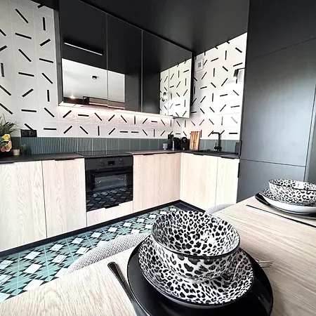 Apartament White Glove Parkya Harmonia *
